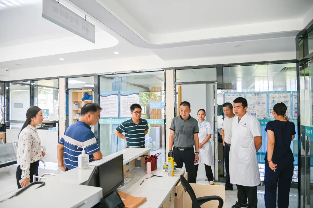 校领导带队检查2025年秋季学期开学准备工作