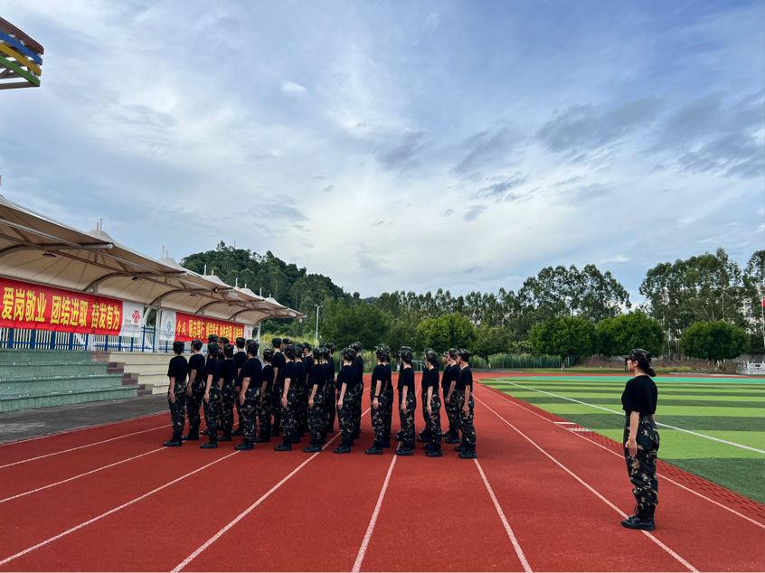 喜报！欧博体育军体拳展演团队在河源市首届中小学生军体拳展演中勇夺一等奖——河源市全民国防教育日主题博奥体育精彩纪实