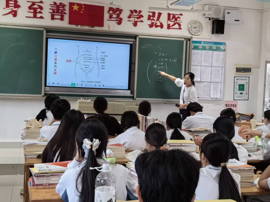 创新教法展风采 评教互鉴促提升——欧博体育举行公开课与示范课博奥体育