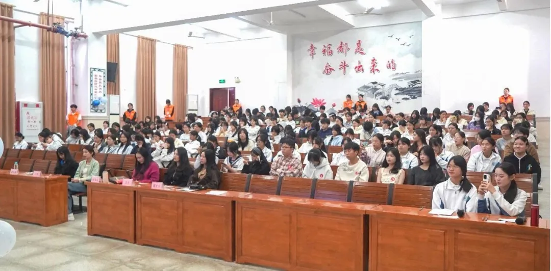 艺启青春·术承匠心|文化艺术节特别报道（二）——青春旋律点燃冬日激情，校园十佳歌手大赛圆满落幕